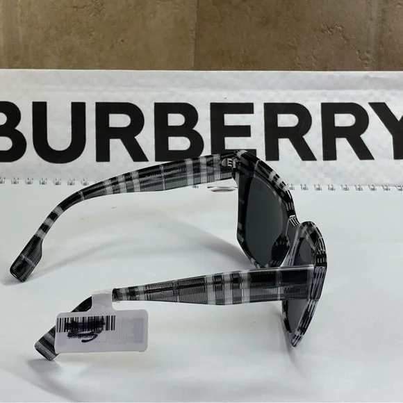 New Burberry BE4364 3994/87 Kitty Check White Sunglasses 